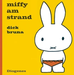 Waschbär Miffy am Strand. Hot