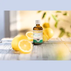 Waschbär Reines ätherisches Zitronenöl.