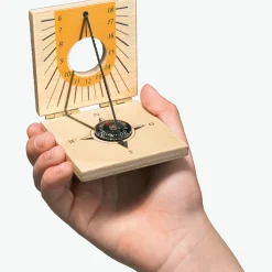 Waschbär Sonnenuhr für Kinder.