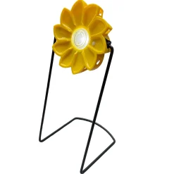 Waschbär Ständer für Little Sun-Solarleuchte. Outlet