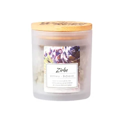 Waschbär Wellness-Duftkerze »Zirbe«.